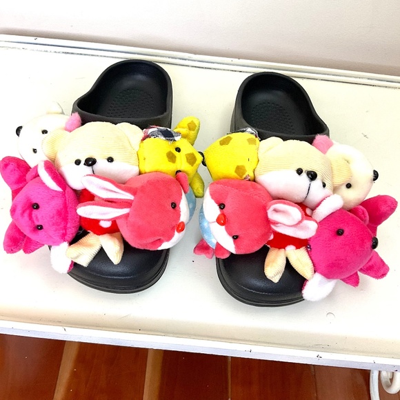 Too Cute Stuffed Animal Slides Size 10 US / 40 - Picture 10 of 16
